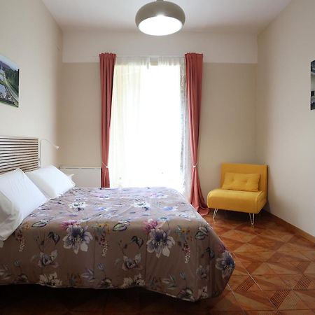 Rooms & Apartment, A Due Passi Caserta Kültér fotó